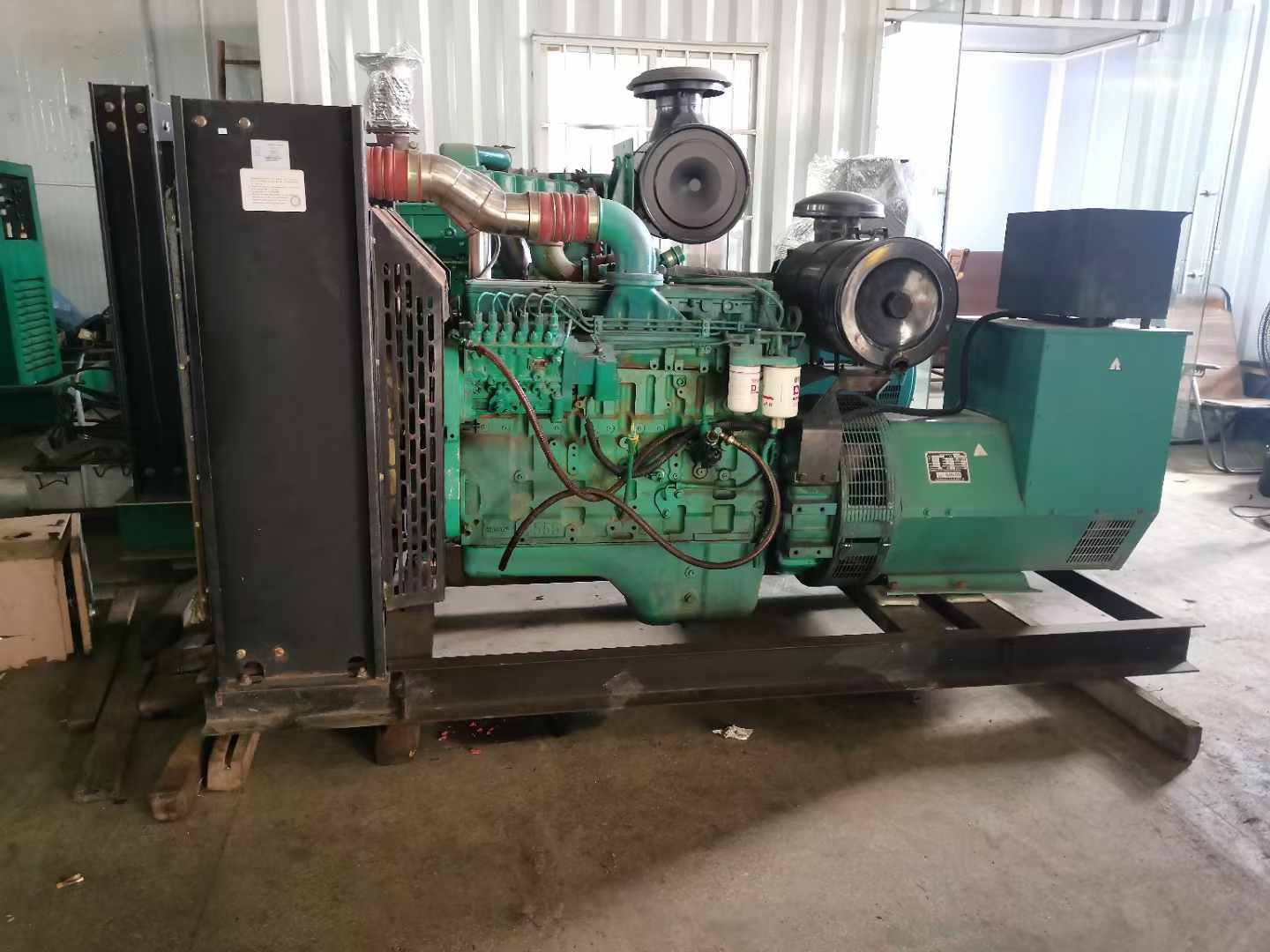 大安发电机租赁如何确定电缆的承载电流是否在安全范围内？