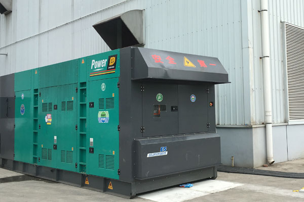 大安燃油滤清器的更换流程是怎样的？