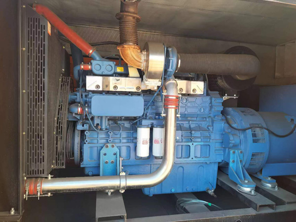 大安柴油发电机组一般有几种电压输出？