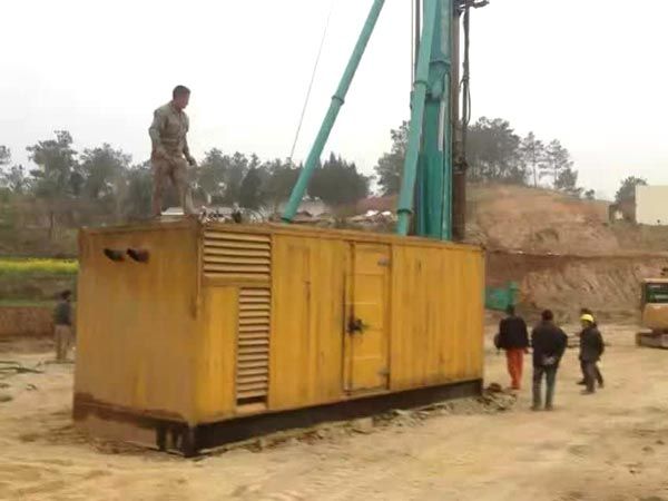 大安如何判断水冷式机油散热器密封件是否需要更换？